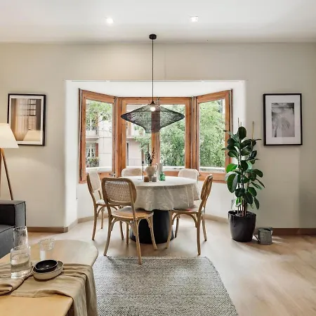 شقة Izabal - 3 Bedrooms And Office In Eixample Esquerra *
